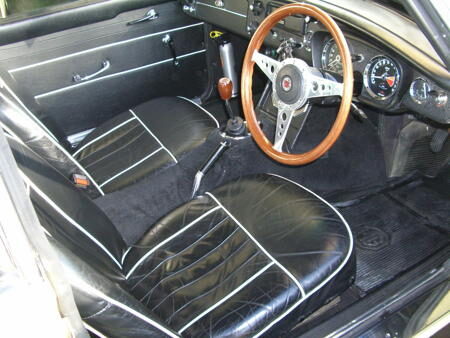 MGB GT 1967 Interior