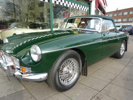 MGB HERITAGE SHELL,1967 Front
