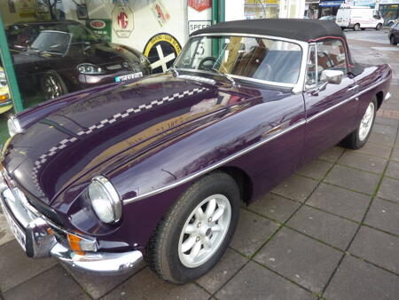 MGB HERITAGE SHELL 1973 Front