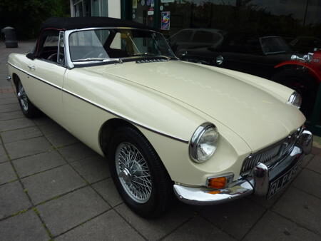 MGB - 1967 Front