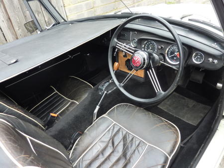 MGC Rare Automatic Roadster - 1968 Interior