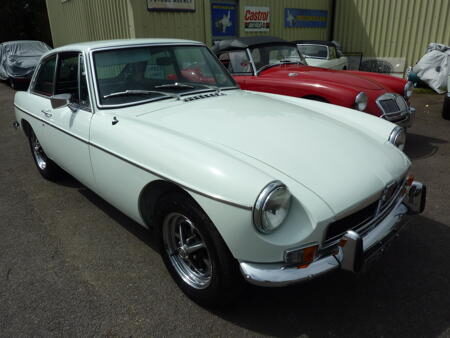 MGB GT 1974 Front