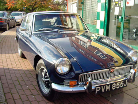 MGB GT 1970 Front