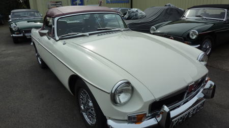 MGB - 1973 - HERITAGE SHELL Front