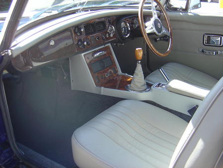 MGB ROADSTER 1972 Interior