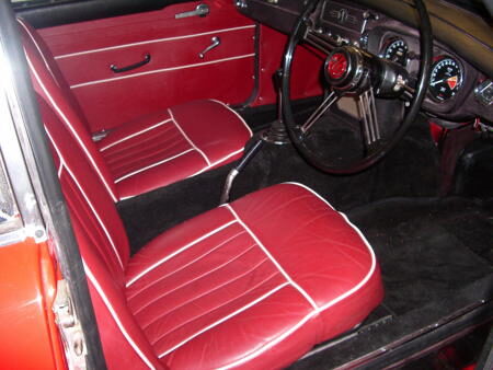 MGB GT 1967 Interior