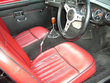 MGC ROADSTER Interior