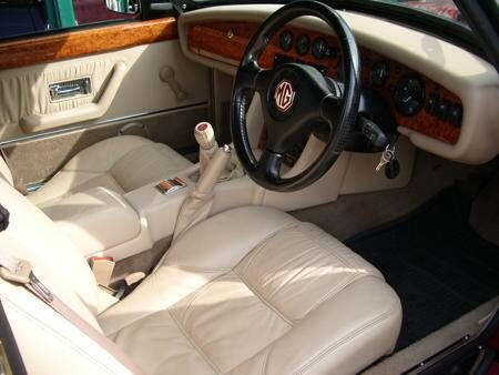 MGR V8 -1993 Interior