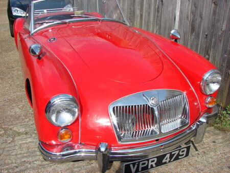 MGA ROADSTER - 1962 Front