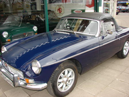 MG 1974 Front