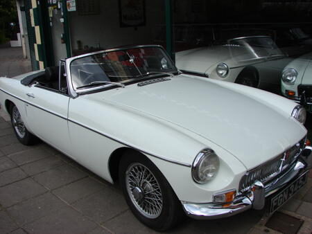 MGB - 1971 Front