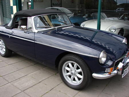 MGB HERITAGE SHELL - 1973 Front