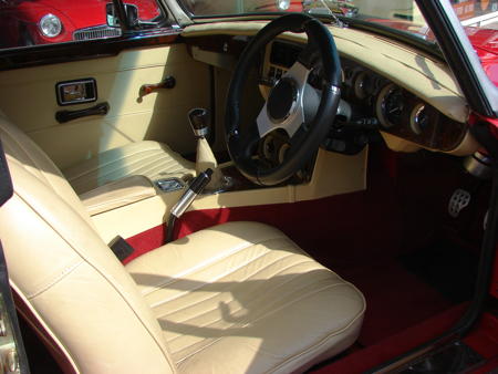 Supersports V8 Roadster Interior