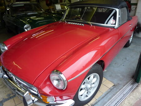 MGB - 1972 Front