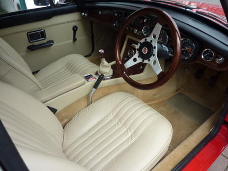 MGB GT MK2 - 1969 Interior