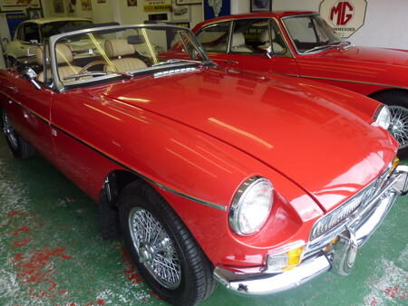 MGB Heritage Shell 1971 Front