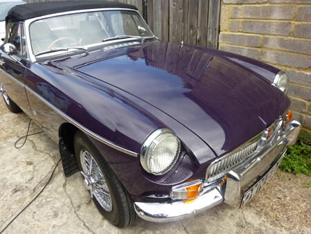 MGB HERITAGE SHELL - 1972 Front