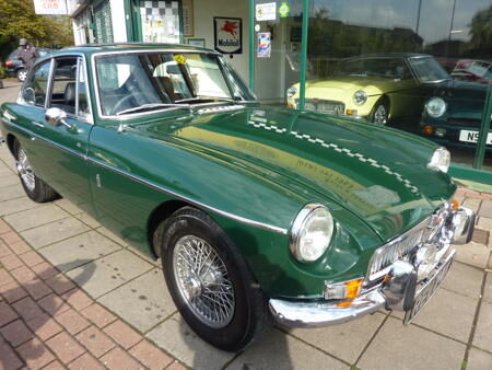 MGB GT 1971 Front