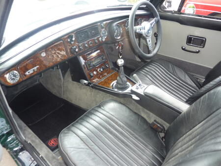 MGB GT 1971 Interior