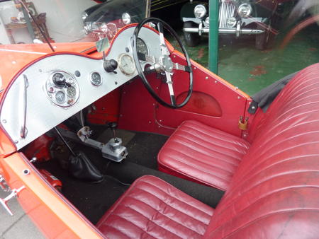 MG J2 - 1932 Front Interior