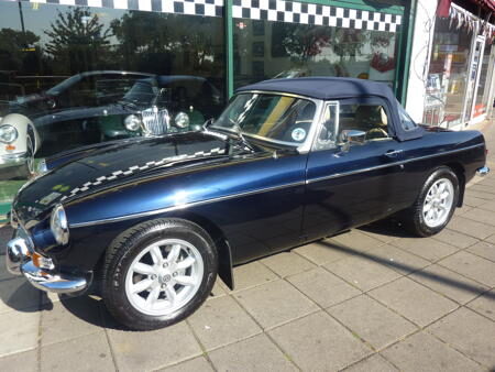 MGB V8 Roadster Front side