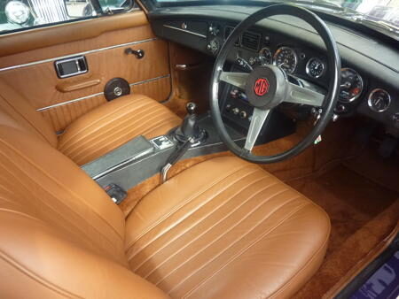 FACTORY GT V8,1974 Interior