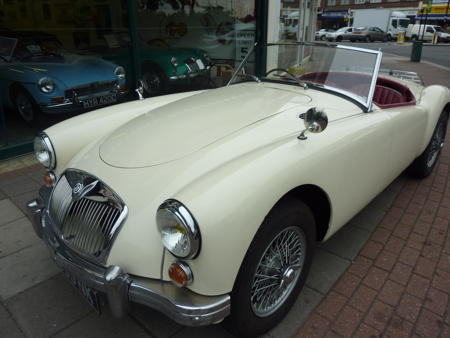 MGA 1600 MK1 Front