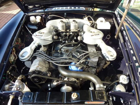 Factory GT V8 - 1973 Engine