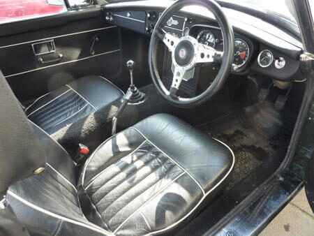 MGB HERITAGE SHELL - 1971 Interior