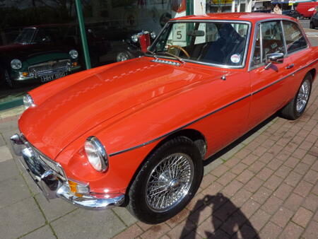 MGB GT - 1969 Front