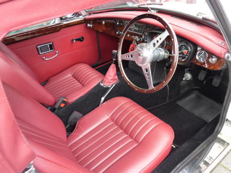 MGB HERITAGE SHELL - 1966 Interior