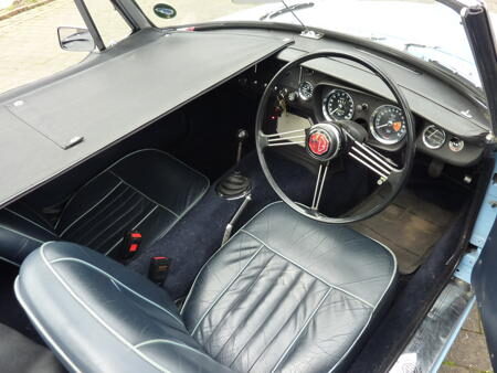 MGB HERITAGE SHELL - 1965 Interior