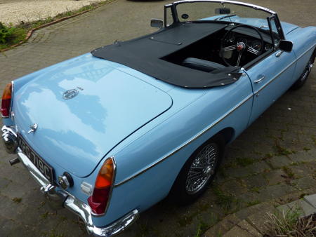 MGB HERITAGE SHELL - 1965 Back