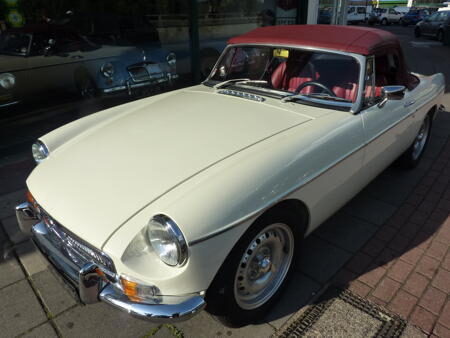 MGB HERITAGE SHELL - 1969 Front