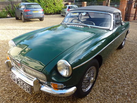 MGB - 1966 - MK1 Front