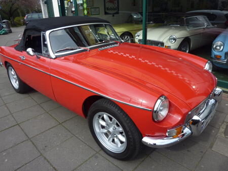 MGB V8 Roadster Front