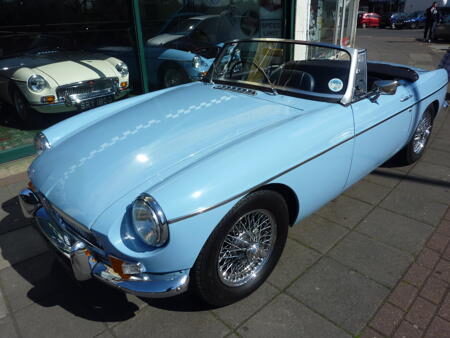 MGB HERITAGE SHELL - 1965 Front side