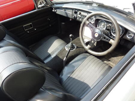 MGB - 1971 Interior