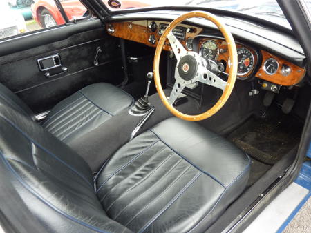 MGC GT - 1969 Interior