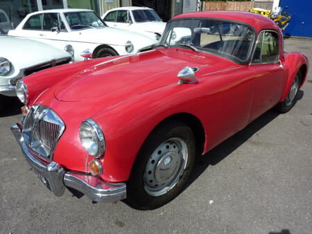 MGA COUPE 1600 MK2 - 1961 Front