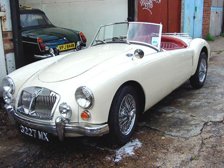 MGA 1600 MK11 - 1962 Front