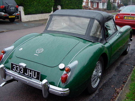 MGA 1600 Mk1 Roadster 1960 back