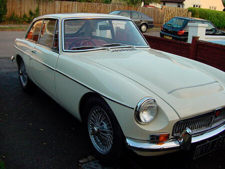 MGC GT - 1968 Front