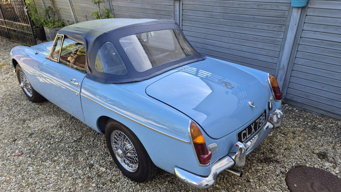 MGB MK1 Pull handle, 1963, Iris bl...